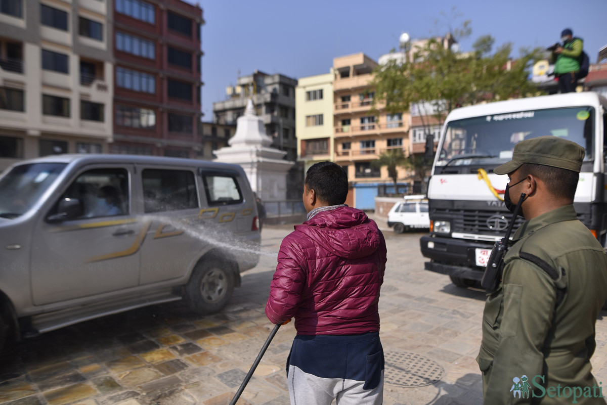https://raracms.setopati.com/uploads/shares/2020/sujita/spray at kathmandu/Disinfection spraying (1).JPG